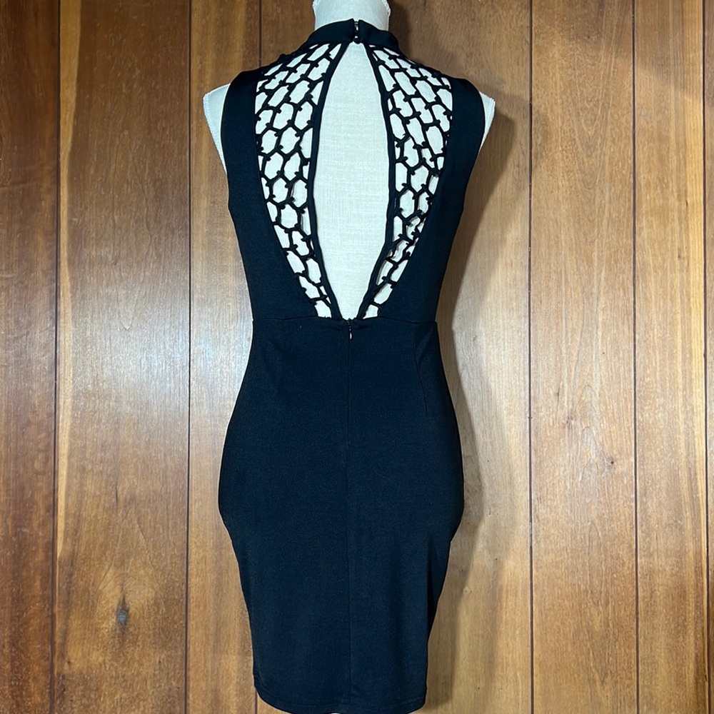 Lulu's Black Backless Lace-Trim Bodycon Dress